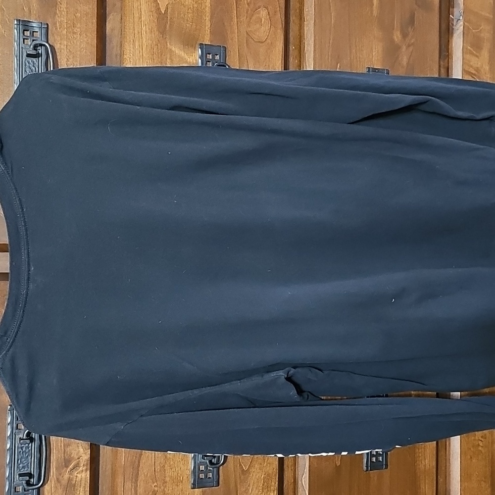 The North Face Optical Illusion Logo Shirt - Picture 8 of 8